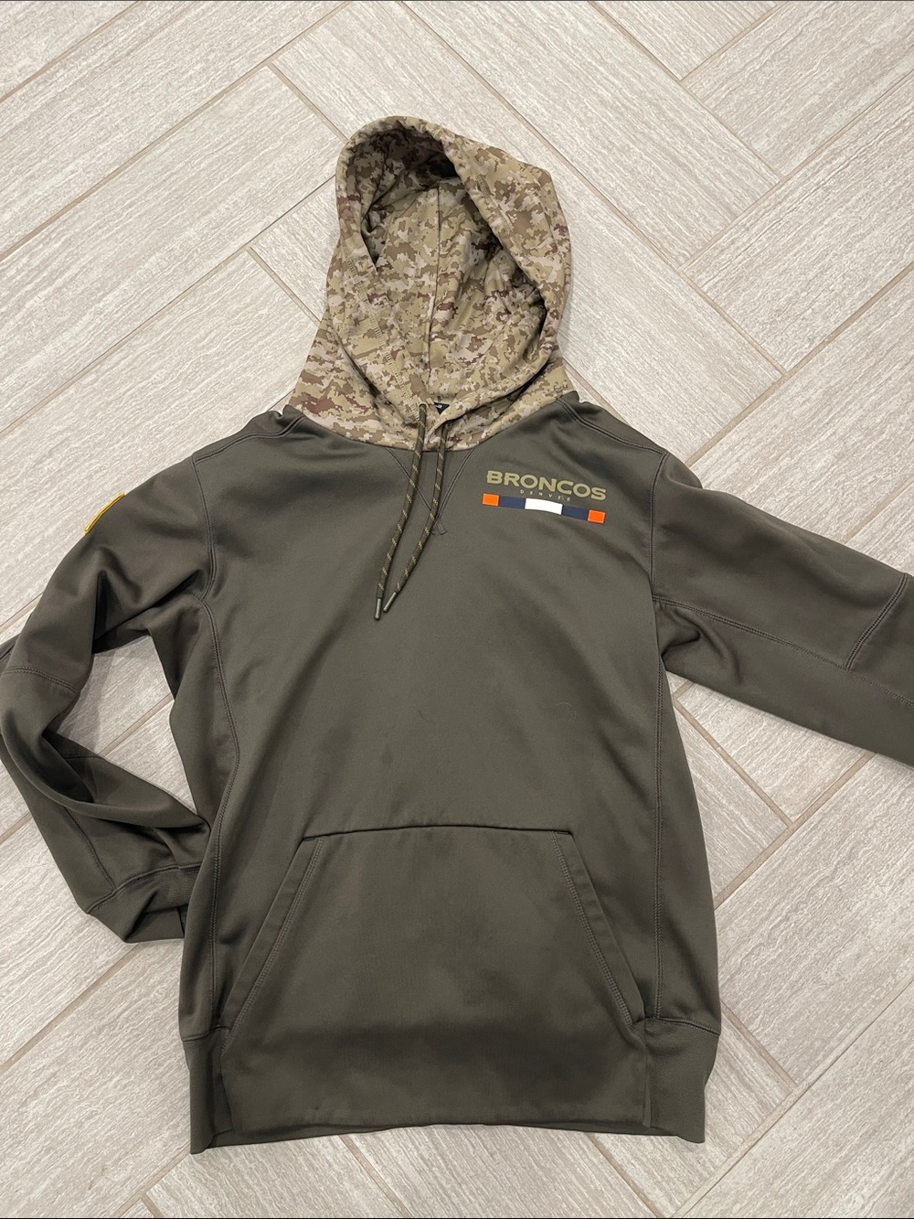 NFL Broncos Men's Olive Green Camo-Lined Crewneck Hoodie
